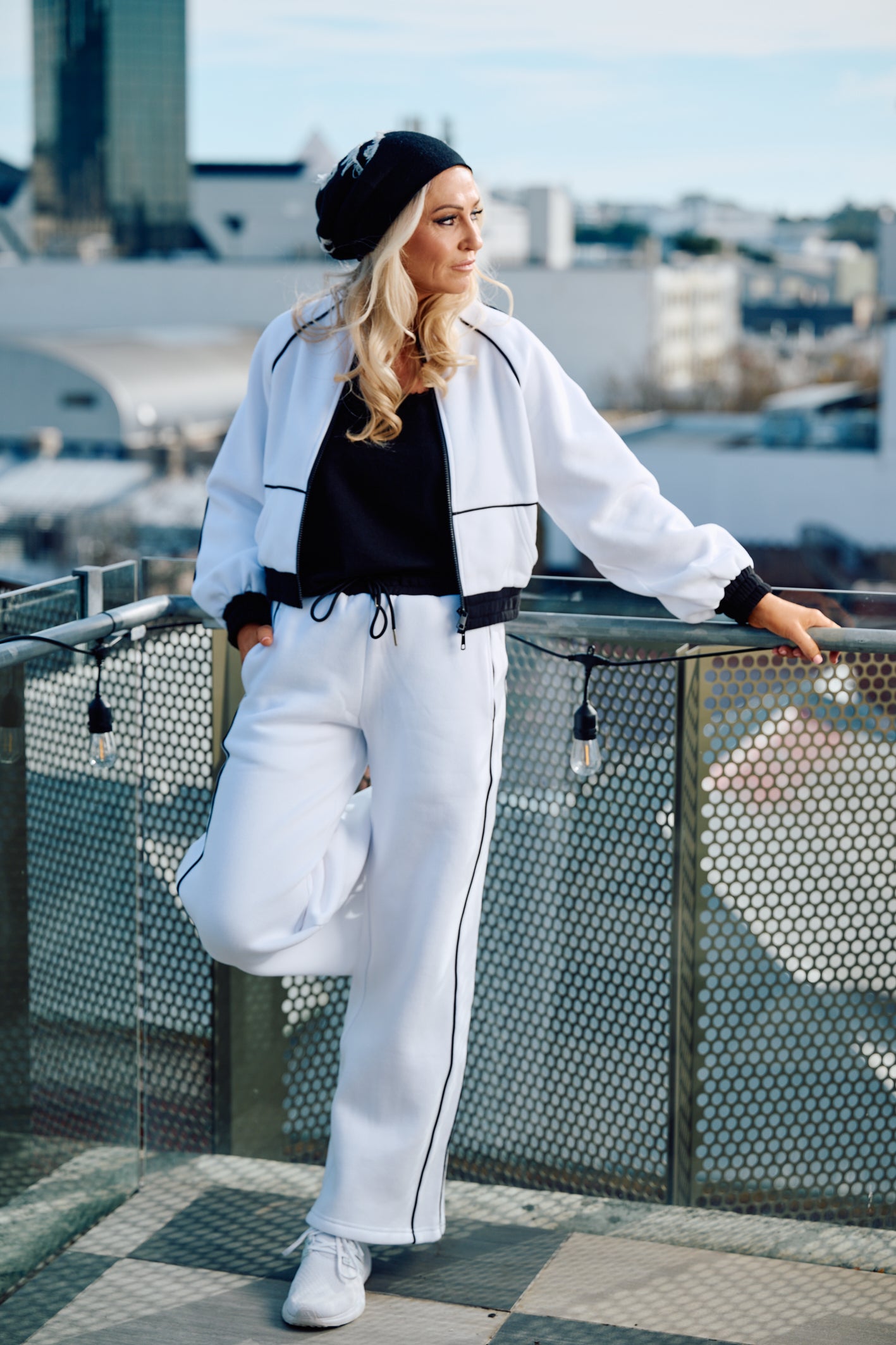 Escapade Cotton Tracksuit - White