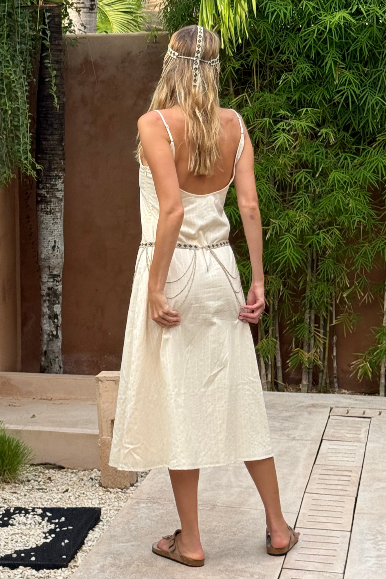 Nahla - Low Back Dress